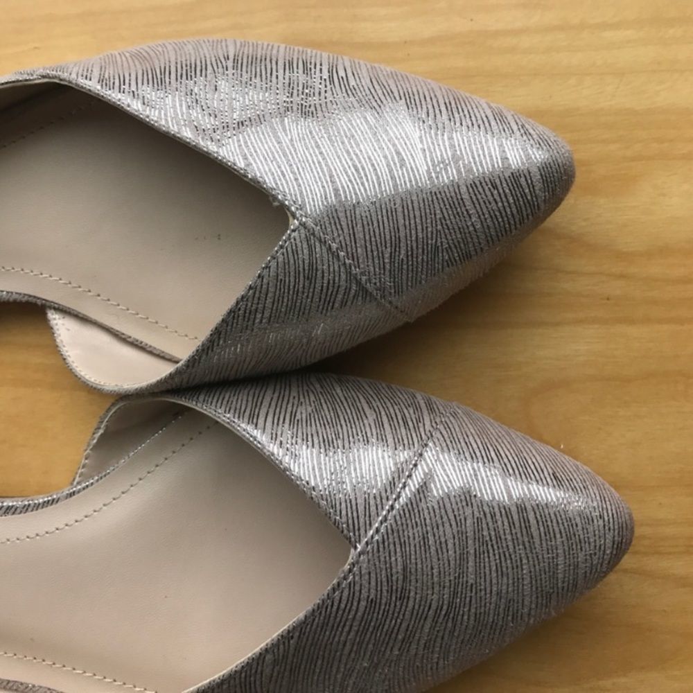 BCBG Paris Metallic D’Orsay Flats Sz 9.5 - Picture 5 of 8